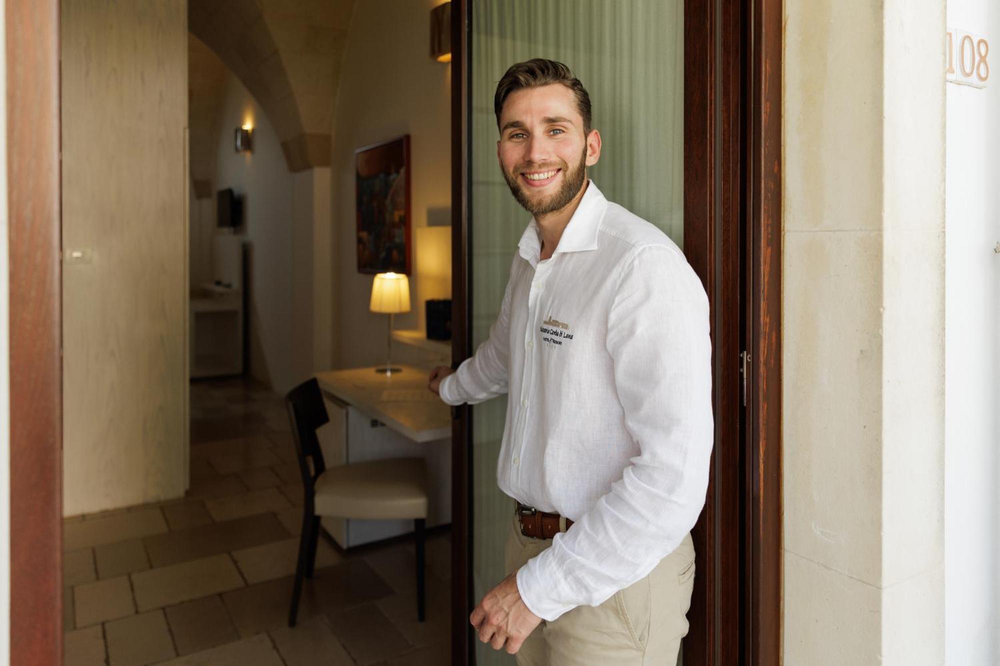 Masseria Corda Di Lana Hotel & Resort Torre Lapillo Buitenkant foto