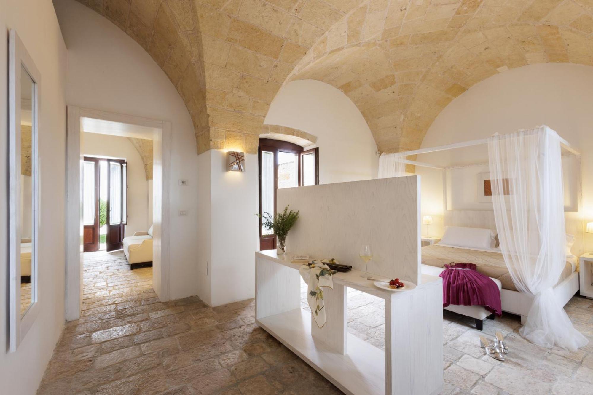 Masseria Corda Di Lana Hotel & Resort Torre Lapillo Buitenkant foto