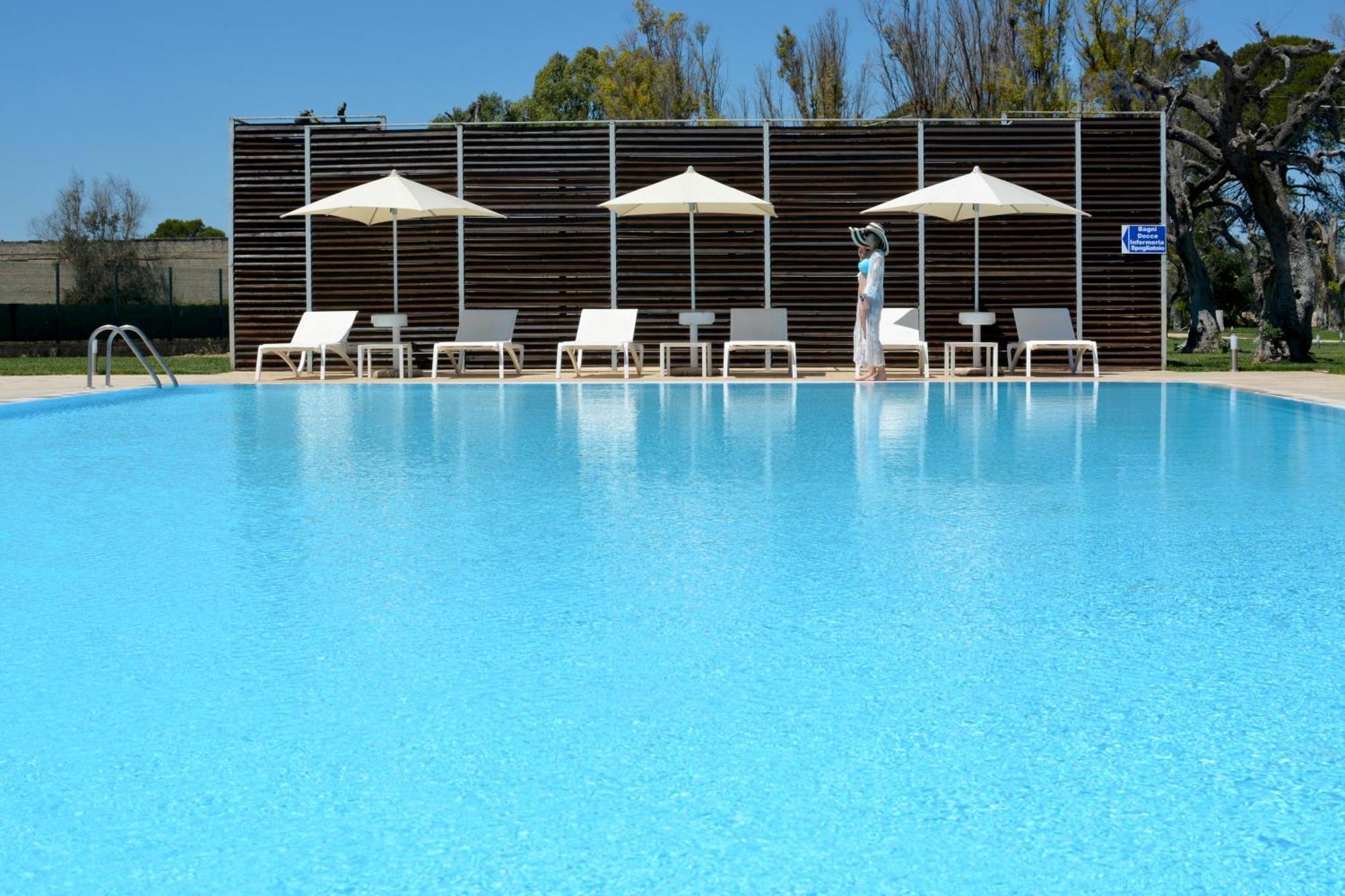Masseria Corda Di Lana Hotel & Resort Torre Lapillo Buitenkant foto